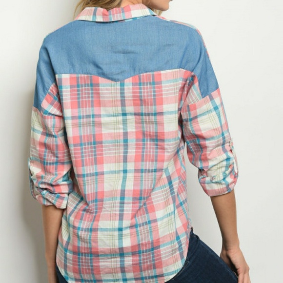 ROLYPOLY Tops - ROLYPOLY Peach Blue Checkered Chambray Top